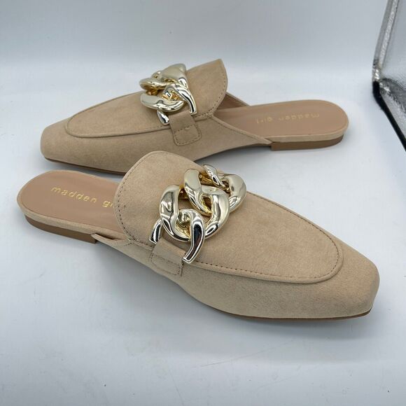 Madden Girl Squireee Womens Mules Size 8 Faux Tan Suede Gold Chain Slip On New - Picture 5 of 7